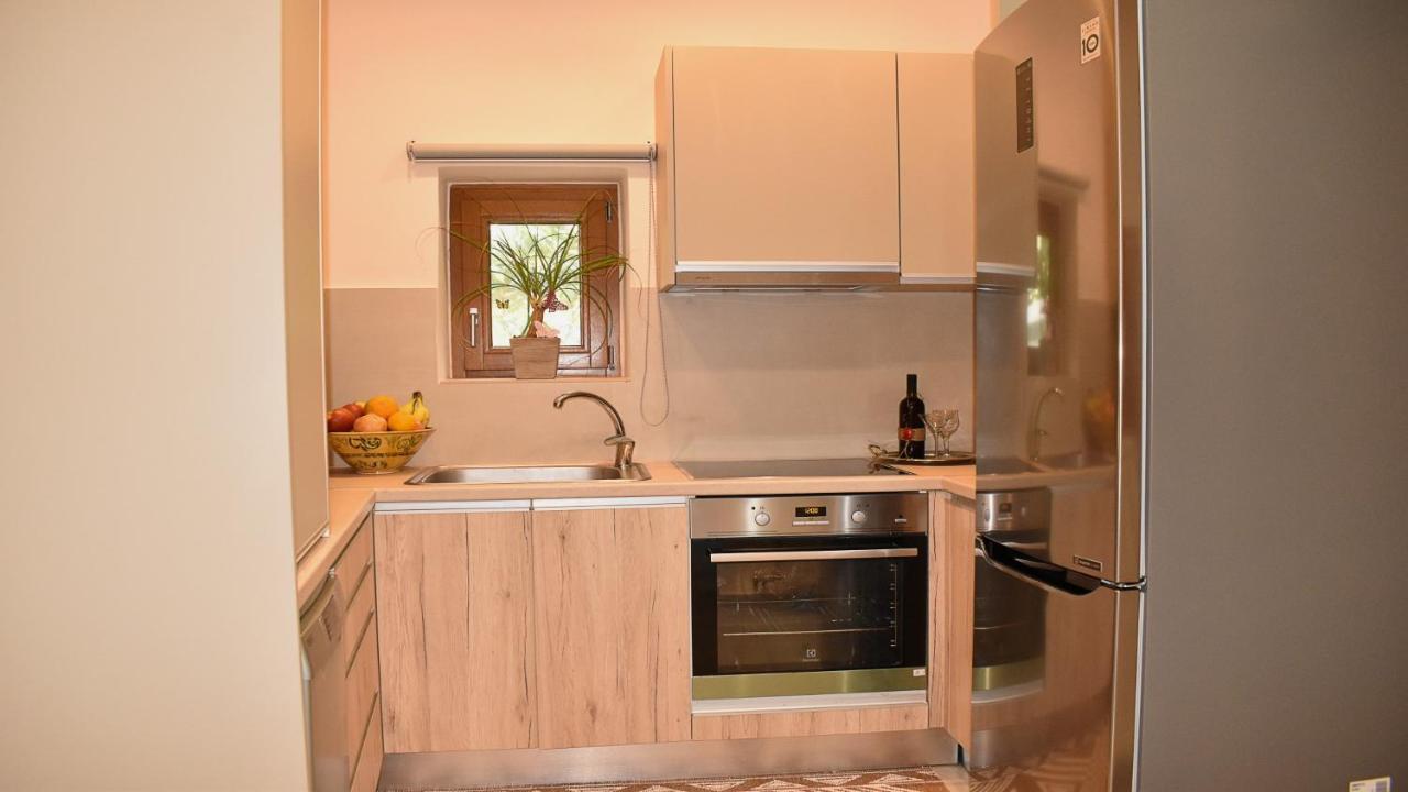 Platanus House Vila Meskla Exterior foto