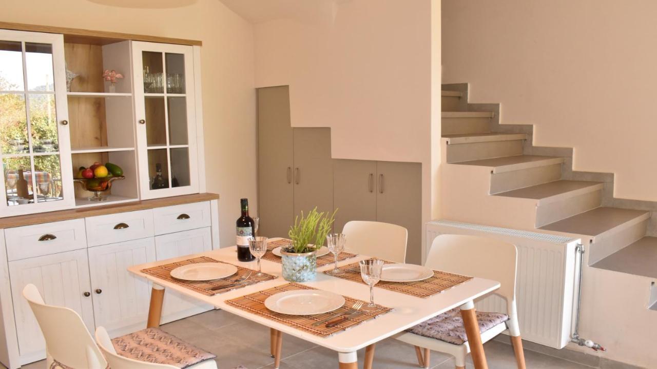 Platanus House Vila Meskla Exterior foto