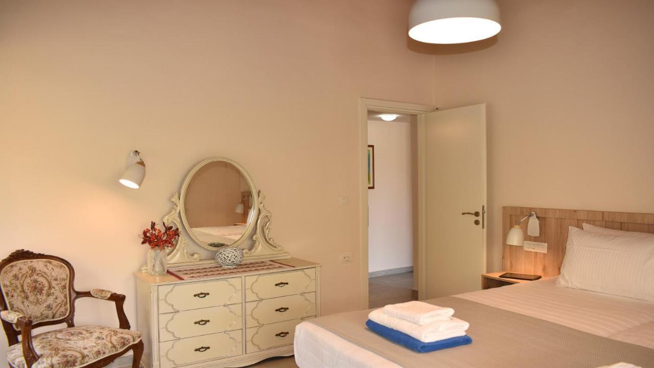 Platanus House Vila Meskla Exterior foto