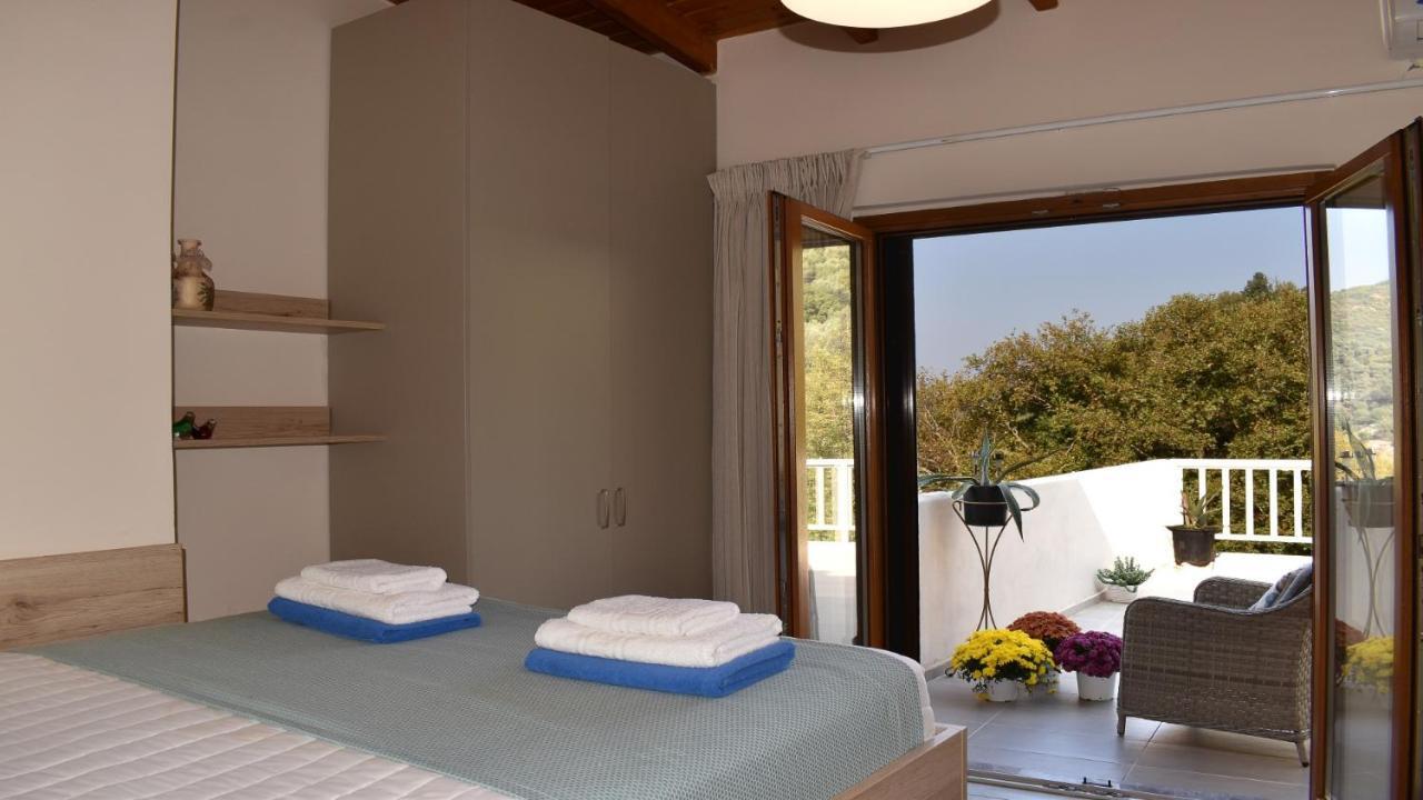 Platanus House Vila Meskla Exterior foto